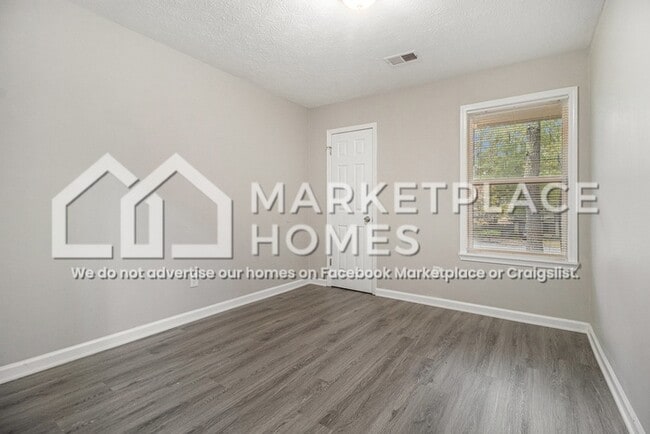 Building Photo - 8928 Wesley Pl