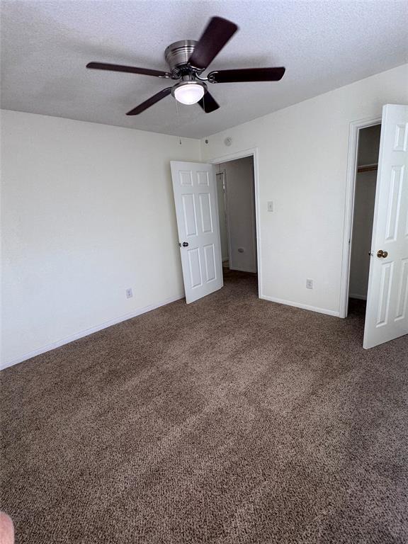 Building Photo - 306 Applewood Dr