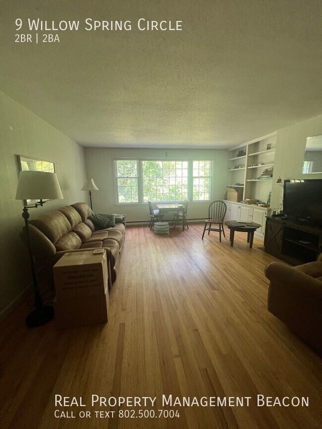 Building Photo - 9 Willow Spring Cir