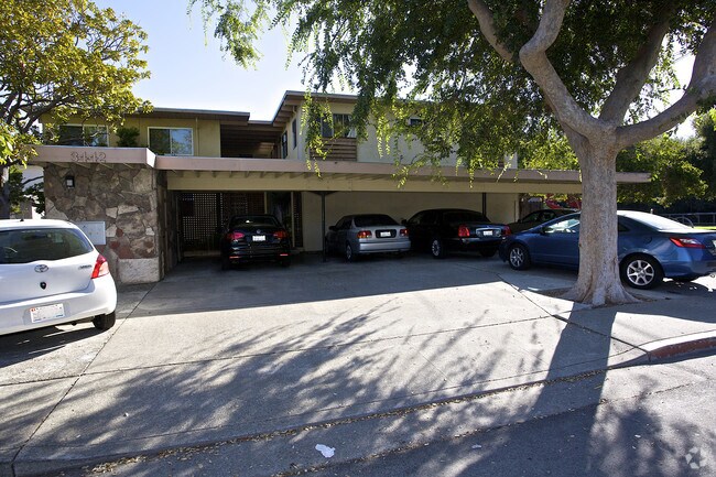 Building Photo - 3442 Santa Clara Ave
