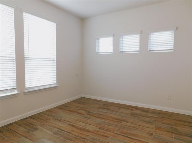 Building Photo - 1111 Saddle Ridge Dr