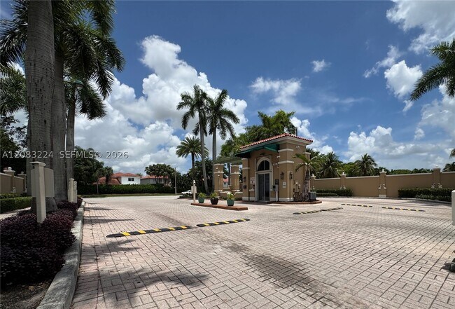 Building Photo - 6720 NW 114th Ave