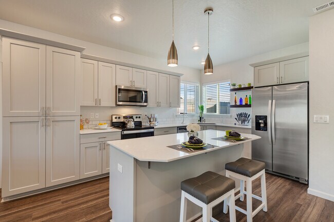 Building Photo - 1414 Mordyl Loop