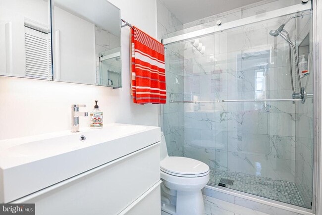 Building Photo - 1807 California St NW