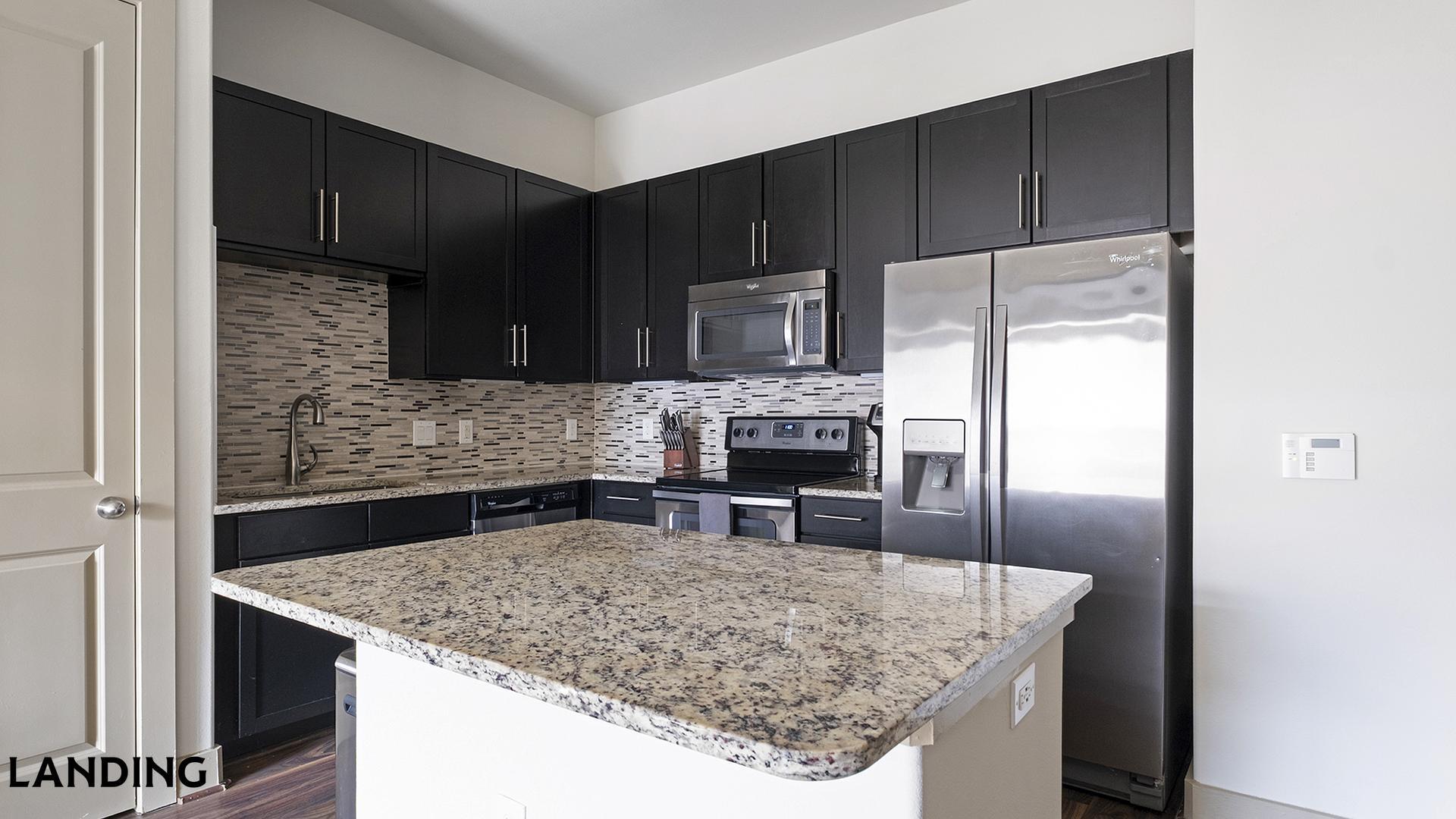 Building Photo - 2626 Fountain View Dr