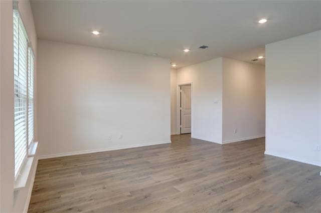 Building Photo - 6517 Waterfall Ln