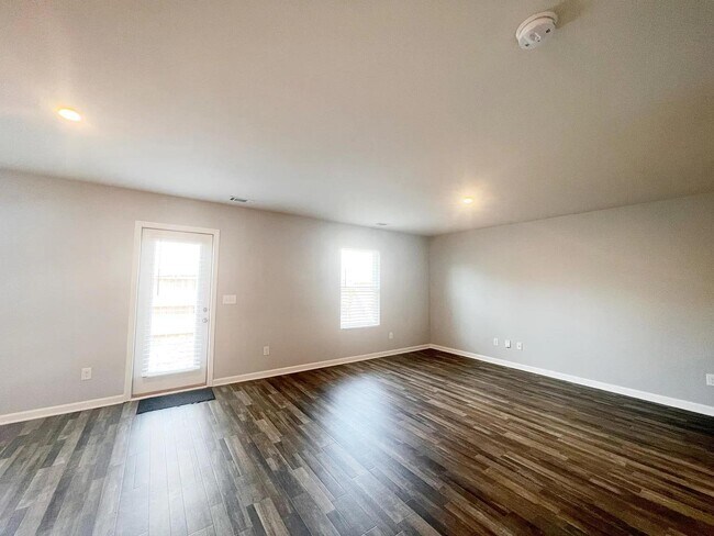 Building Photo - 103 Brinkleys Ln