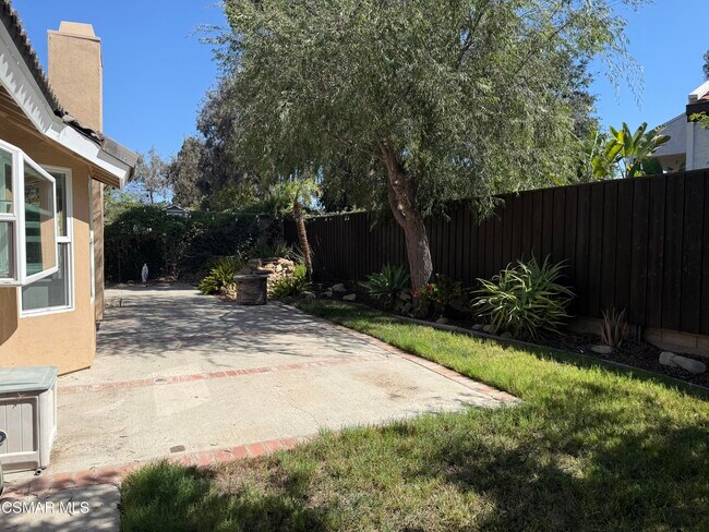 Building Photo - 3622 Cambria St
