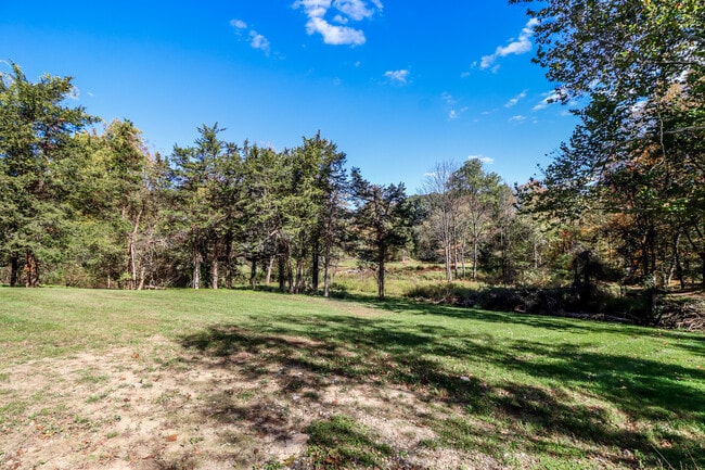 Building Photo - 85 Ironworks Hill Rd