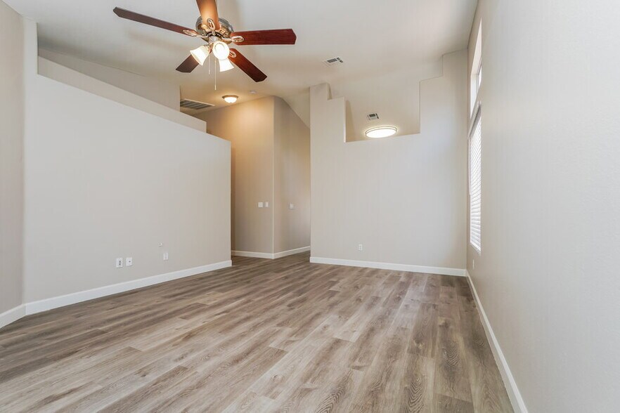 Building Photo - 3639 Covewick Dr
