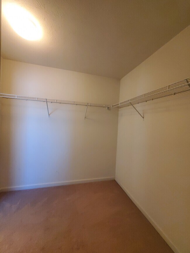 Building Photo - 13973 Catalina Dr