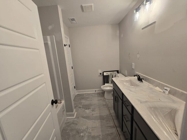 Building Photo - Ruby Floor Plan – 5BR/3BA New Construction...