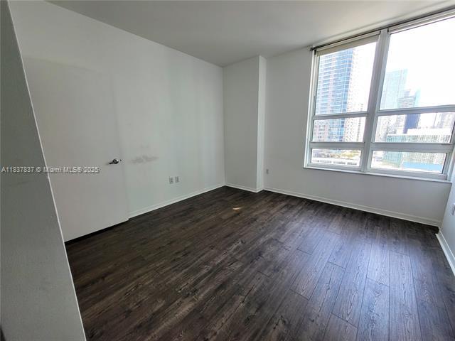 Building Photo - 950 Brickell Bay Dr