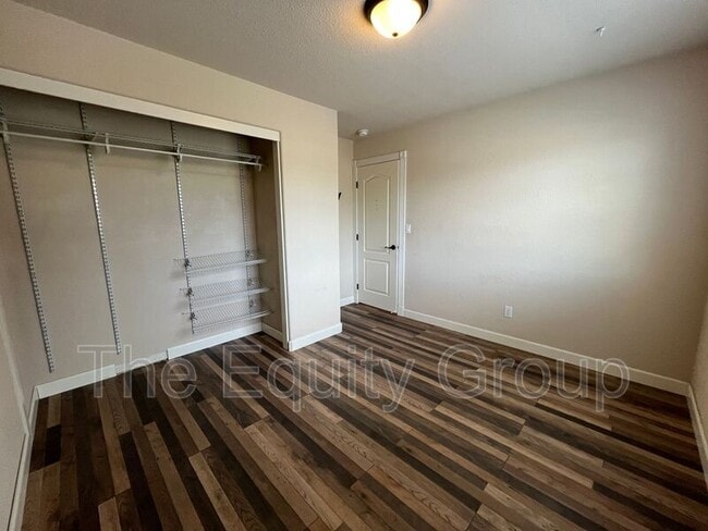 Building Photo - 2287 W Wall Ct