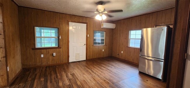 Building Photo - 5701 County Rd 288