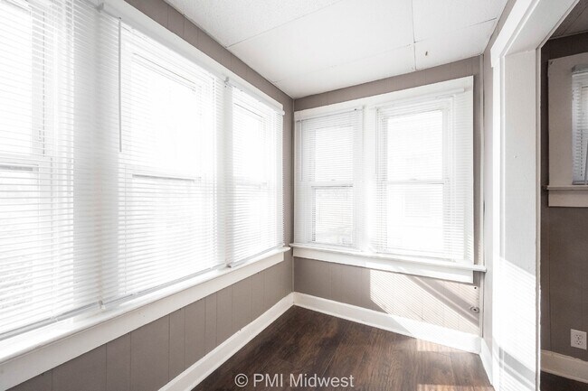 Building Photo - 1346 Burdsal Pkwy