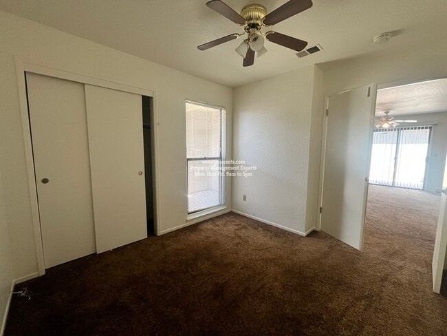 Building Photo - 6019 Carolina Cir