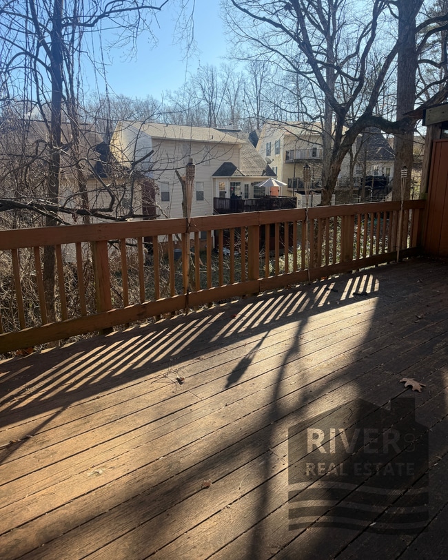 Building Photo - 212 Woodcastle Dr