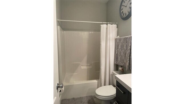 Building Photo - 4625 Waterside Pointe Cir