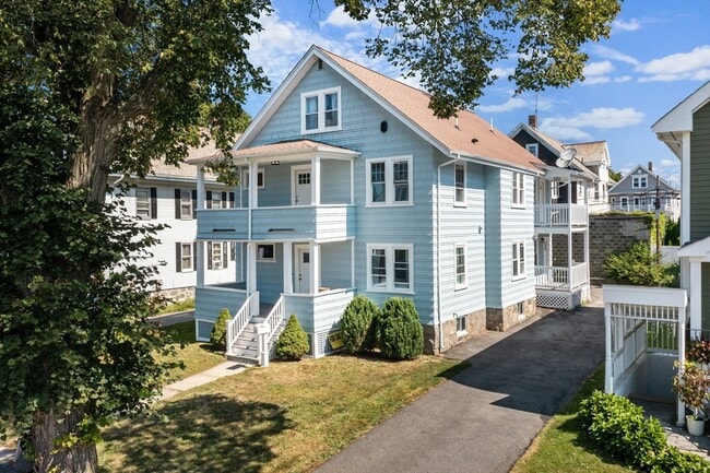 Primary Photo - 125 Redlands Rd