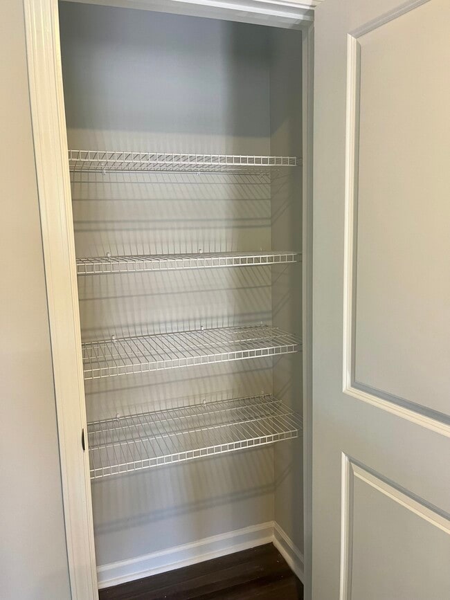 Building Photo - 3825 Sunset Harbor Rd SE