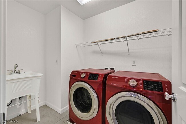 Building Photo - 3228 Brescia Bank Ave