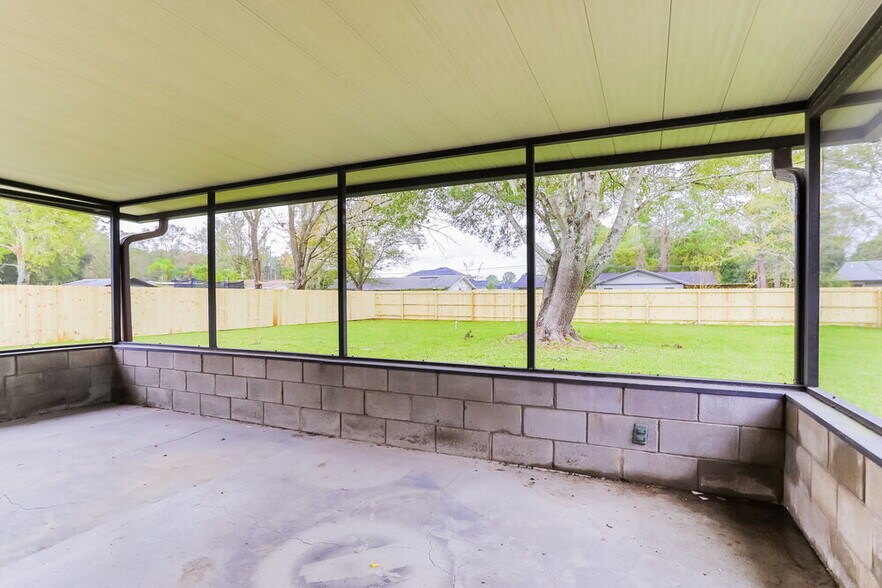 Building Photo - 108 Lester Murray Ln