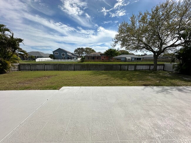 Building Photo - 4010 Caparosa Cir