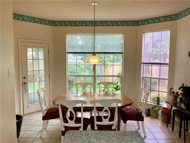 Building Photo - 4320 Vine Ridge Ct