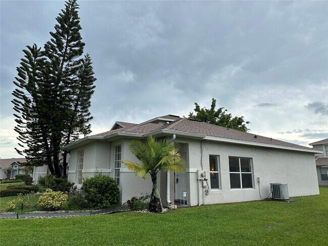 Building Photo - 14572 Laguna Beach Cir