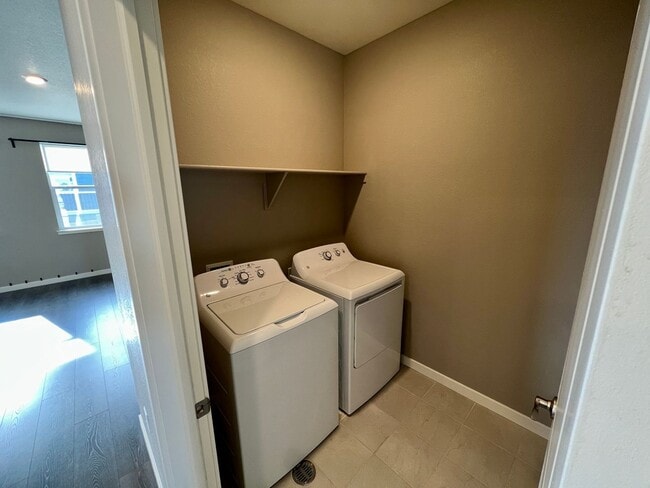 Building Photo - 6130 B Street Rd