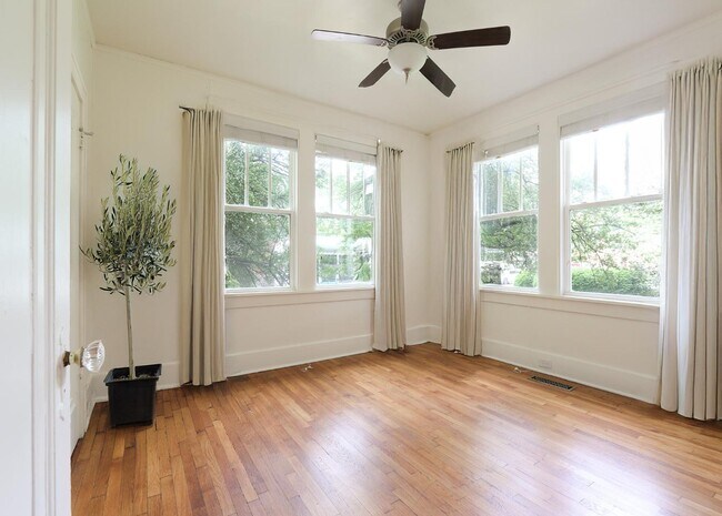 Building Photo - 1572 Overton Park Ave