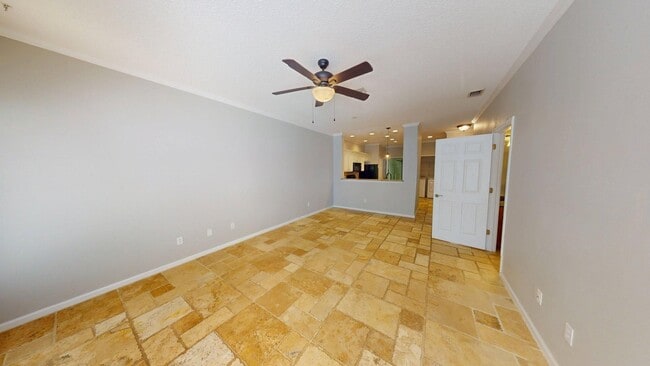Building Photo - 2 BR 2 BA  TOWNHOME  -    Southern Creek S...