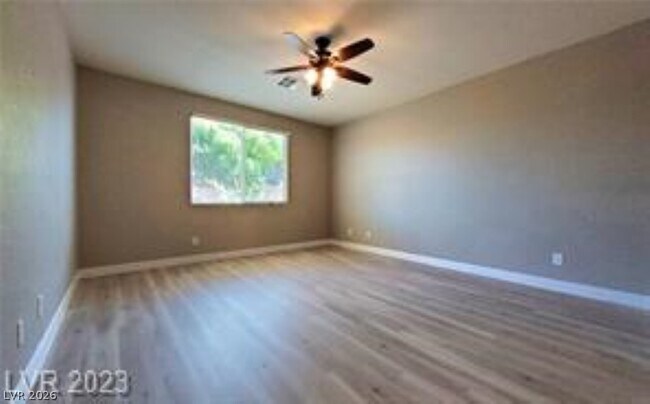 Building Photo - 9570 Rickshaw St