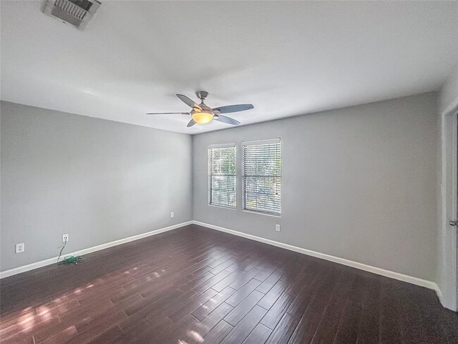 Building Photo - 5700 Glen Meadow Dr