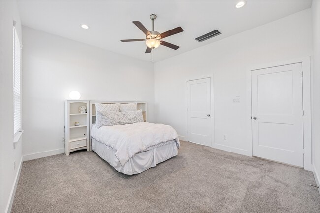 Building Photo - 21130 Garden Palm Dr