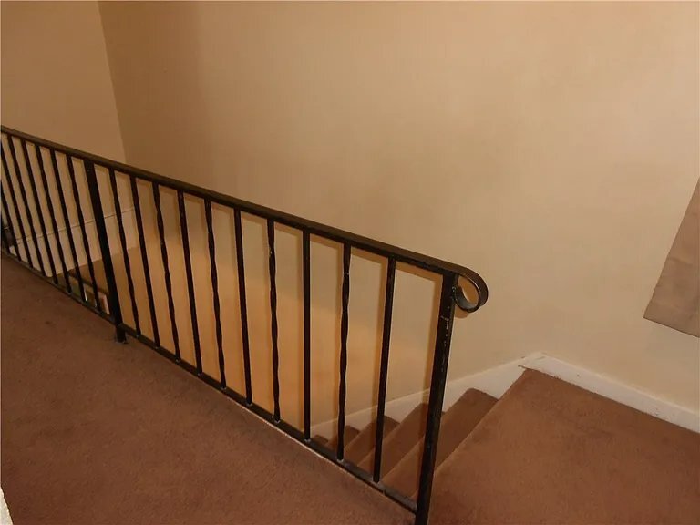 Building Photo - 909 Gaskill Ave