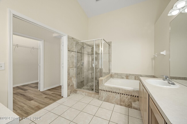 Building Photo - 1216 Foxridge Pl