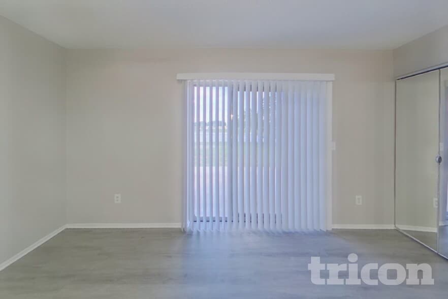 Building Photo - 39 Trotters Cir