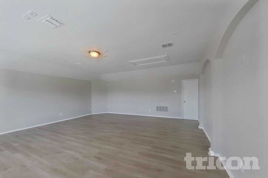 Building Photo - 522 Golden Bell Dr