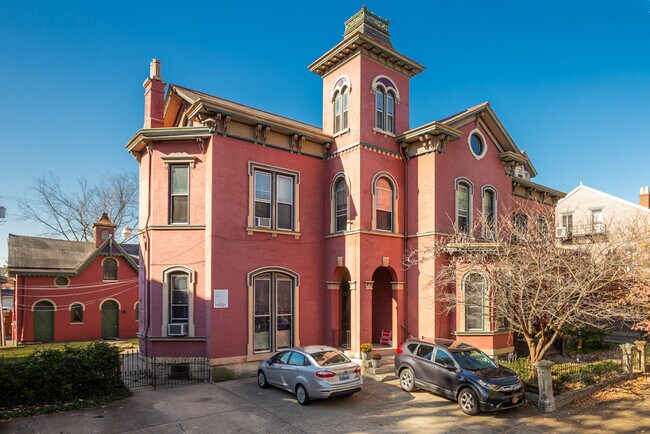 Building Photo - 520 Overton St
