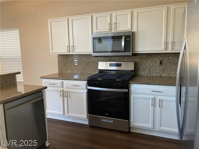 Building Photo - 3120 Whispering Canyon Ct