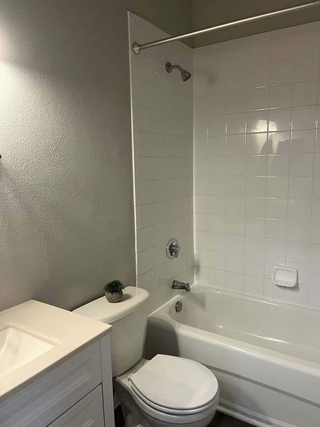 Building Photo - 30206 Swinford Ln