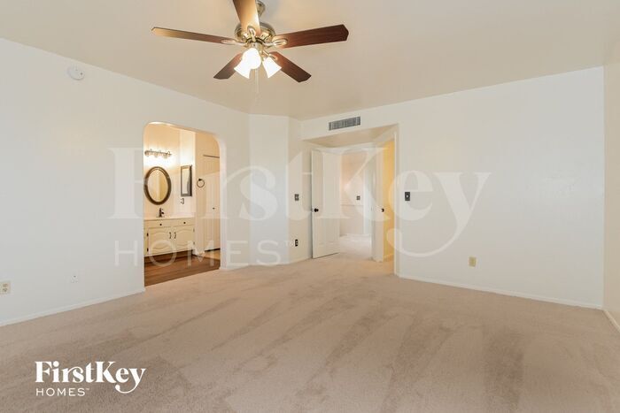 Building Photo - 12705 N Bandanna Way