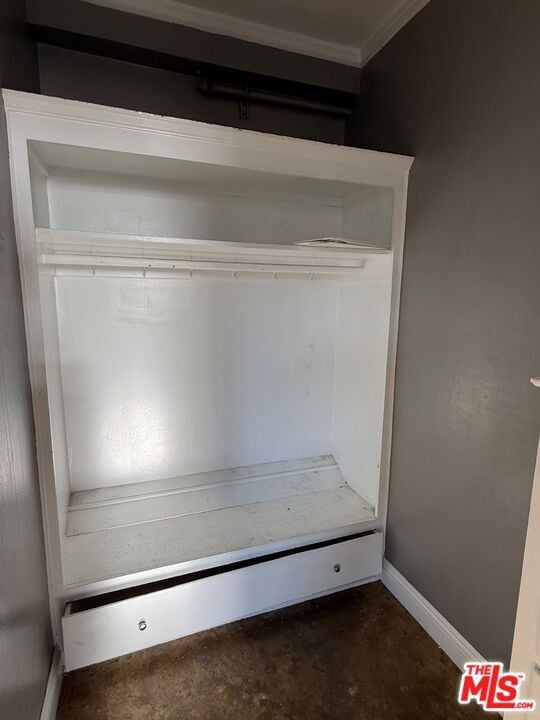 Building Photo - 5217 Hollywood Blvd