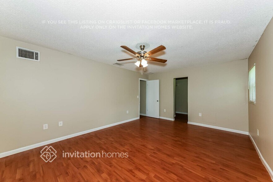 Building Photo - 7325 Claries Dr