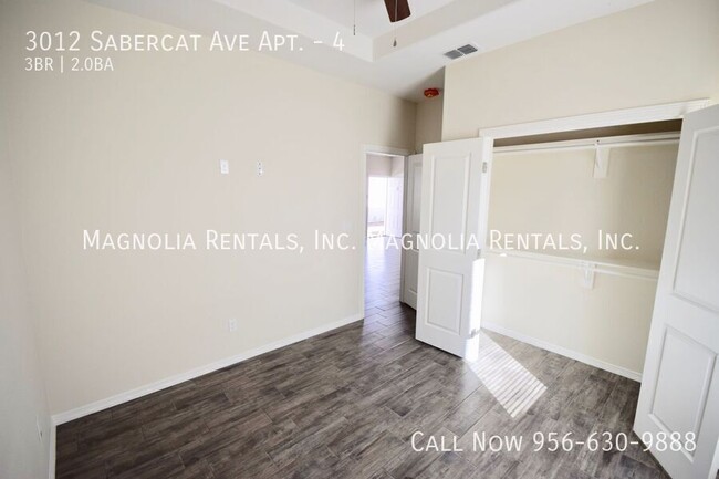 Building Photo - 3 Bedroom Apartment in Gated Subdivision  ...