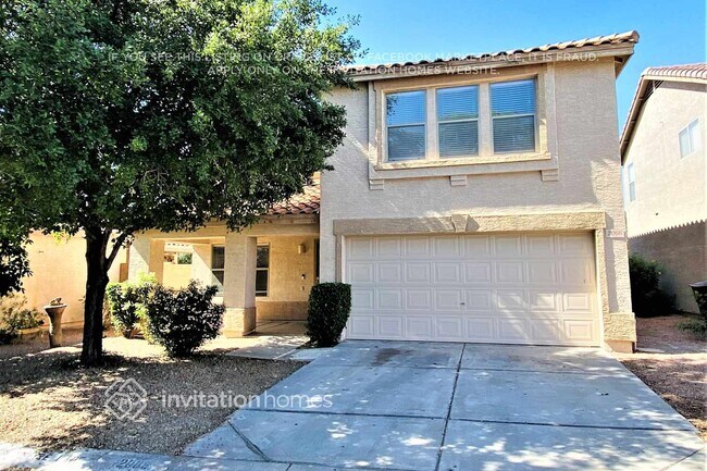 Building Photo - 2066 E Spruce Dr