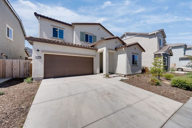 Building Photo - New 4 Bedroom Home with Next Gen Suite + S...