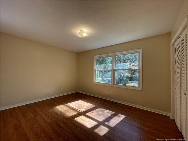 Building Photo - 711 Niven Ave